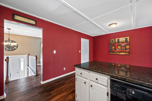 1419 N Winer Drive, Soddy Daisy, TN 37379