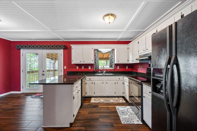 1419 N Winer Drive, Soddy Daisy, TN 37379