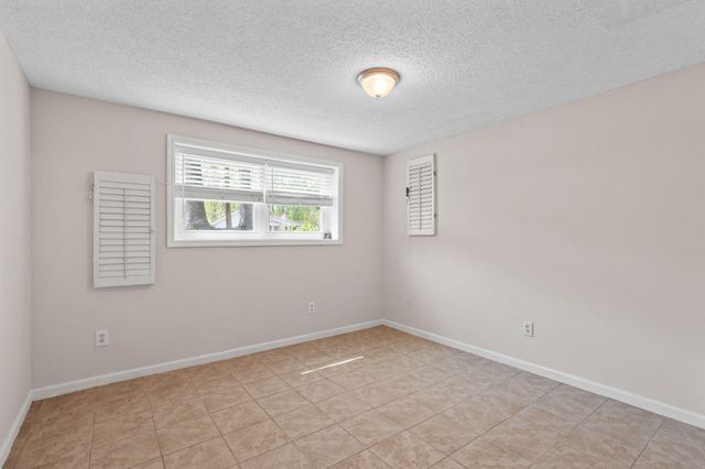 1419 N Winer Drive, Soddy Daisy, TN 37379