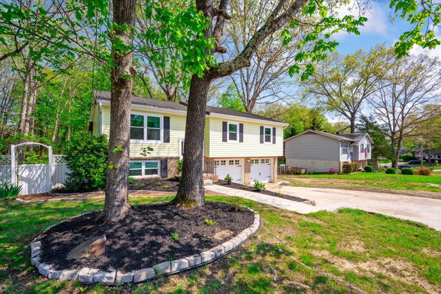 1419 N Winer Drive, Soddy Daisy, TN 37379