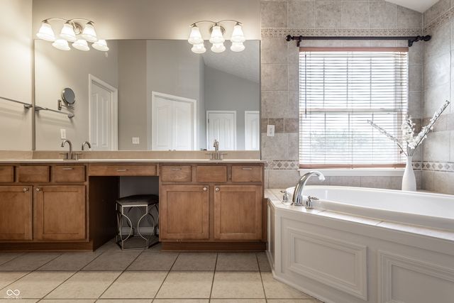 6034 Salisbury Lane, Noblesville, IN 46062