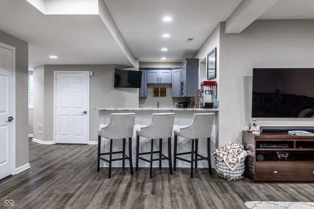 6034 Salisbury Lane, Noblesville, IN 46062