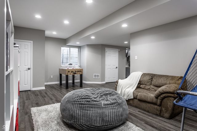 6034 Salisbury Lane, Noblesville, IN 46062