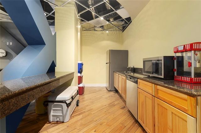 1101 Walnut Street 1005, Kansas City, MO 64106