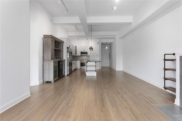 1101 Walnut Street 1005, Kansas City, MO 64106