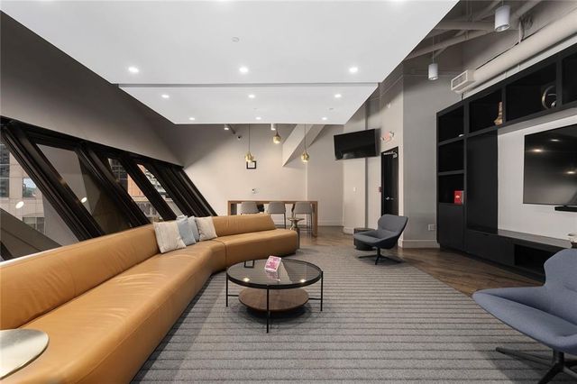 1101 Walnut Street 1005, Kansas City, MO 64106