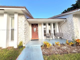401 SE 5th St, Dania Beach, FL 33004
