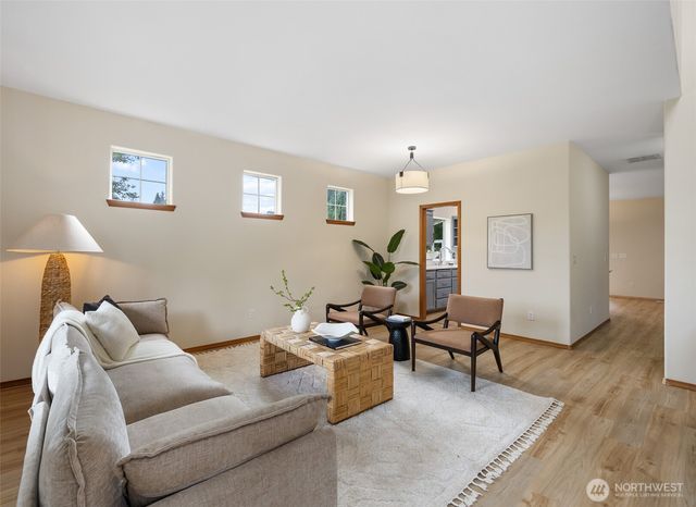4943 Old Oak Street SE, Olympia, WA 98501