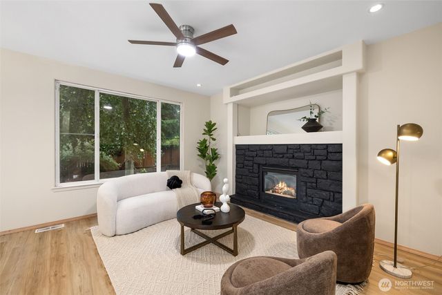 4943 Old Oak Street SE, Olympia, WA 98501