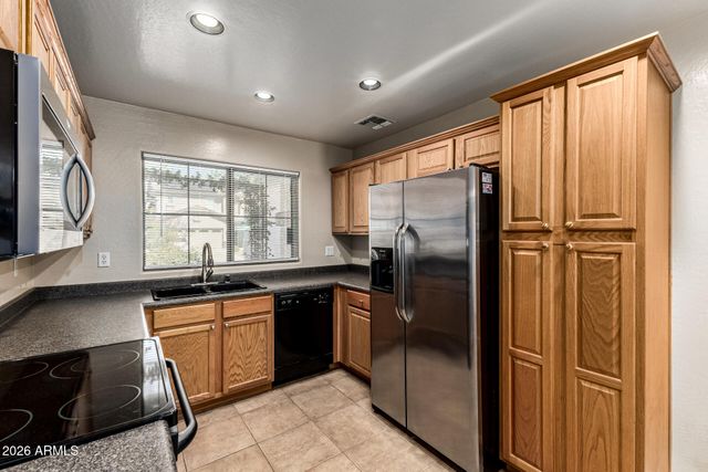 17755 W HEARN Road, Surprise, AZ 85388