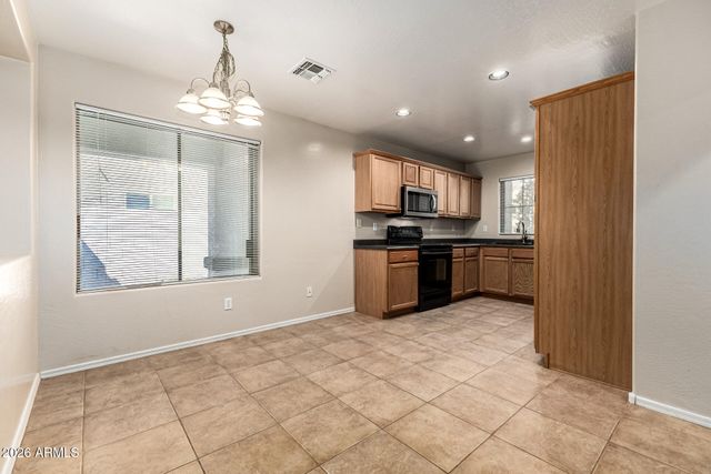 17755 W HEARN Road, Surprise, AZ 85388