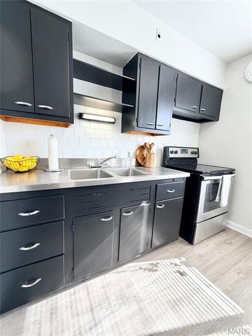 5944 Nagel Avenue 2E, St Louis, MO 63109