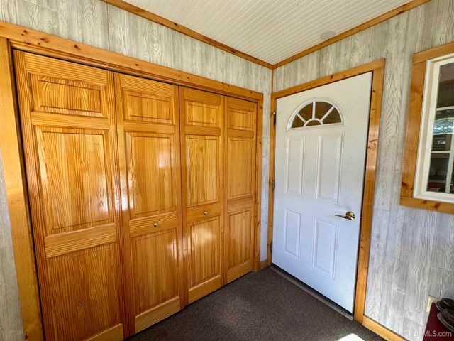 1474 Deer Lake Road, Crystal Falls, MI 49920