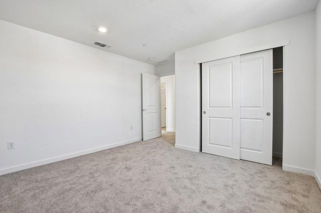 5041 Rain Shadow Way, Roseville, CA 95747
