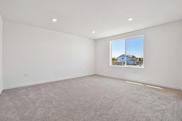 5041 Rain Shadow Way, Roseville, CA 95747