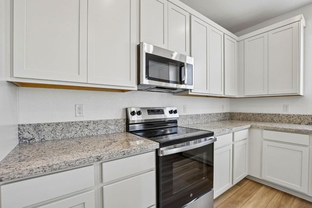 5041 Rain Shadow Way, Roseville, CA 95747