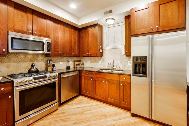 4216 N ASHLAND Avenue G, Chicago, IL 60613