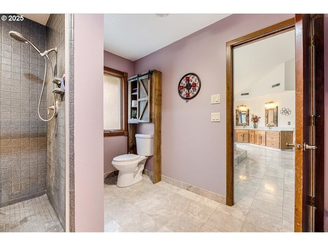 25776 S HIGHWAY 211, Estacada, OR 97023