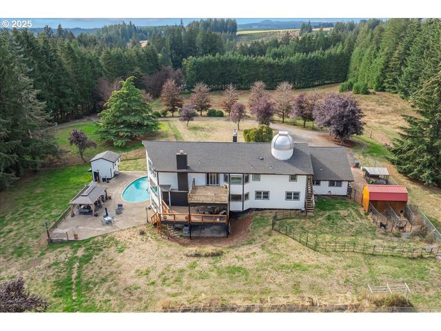 25776 S HIGHWAY 211, Estacada, OR 97023