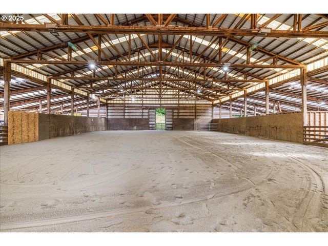 25776 S HIGHWAY 211, Estacada, OR 97023