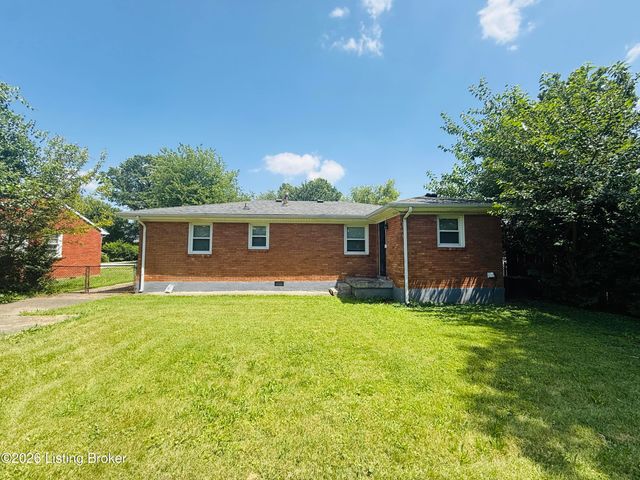 4308 Lynnview Dr, Louisville, KY 40216