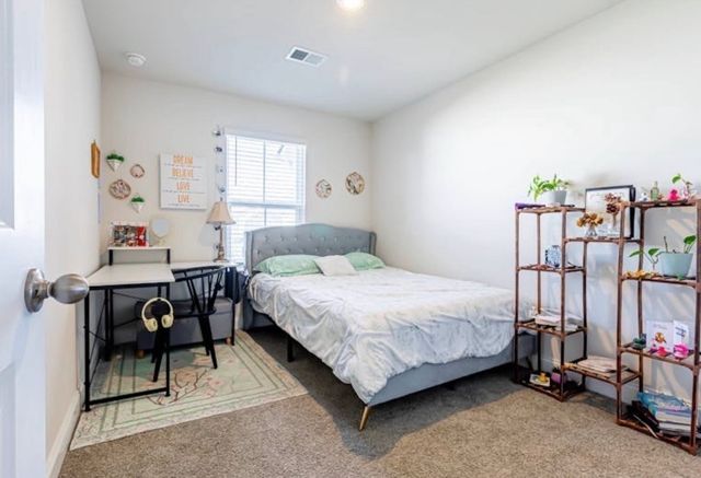 4616 Ridge Bend Dr, Nashville, TN 37207