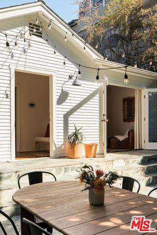 804 Westmount Drive, West Hollywood, CA 90069