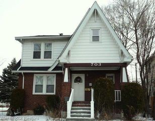 703 S Pleasant Street, Royal Oak, MI 48067