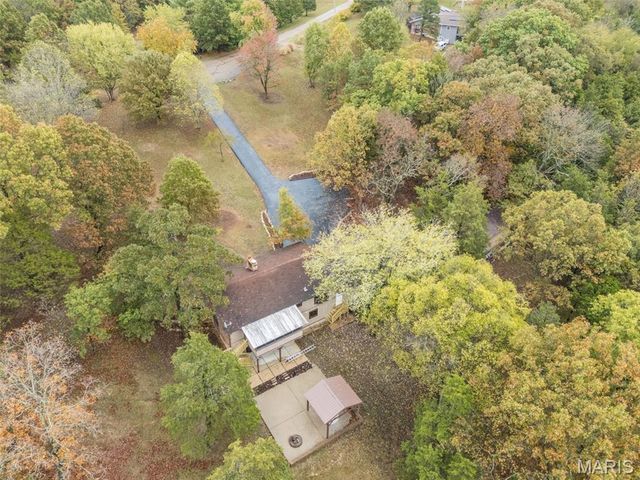 10215 Tri-Acre Lane, Unincorporated, MO 63670