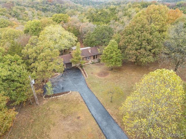 10215 Tri-Acre Lane, Unincorporated, MO 63670