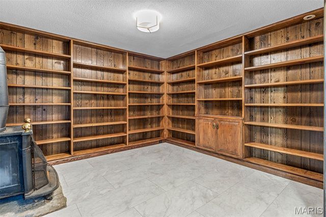 10215 Tri-Acre Lane, Unincorporated, MO 63670