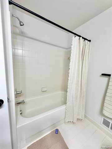 16036 Morningside, Northville, MI 48168