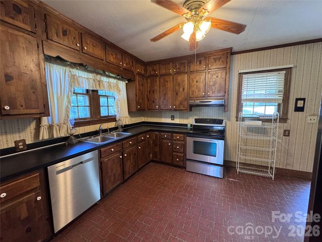 614 Neil Street, Gastonia, NC 28052