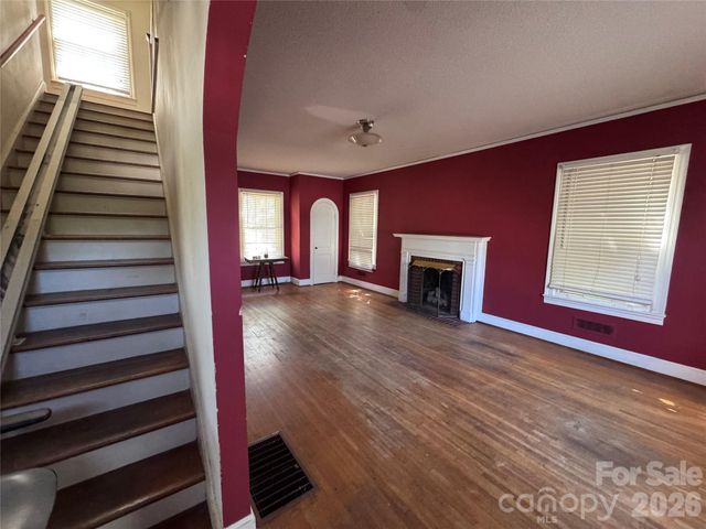 614 Neil Street, Gastonia, NC 28052