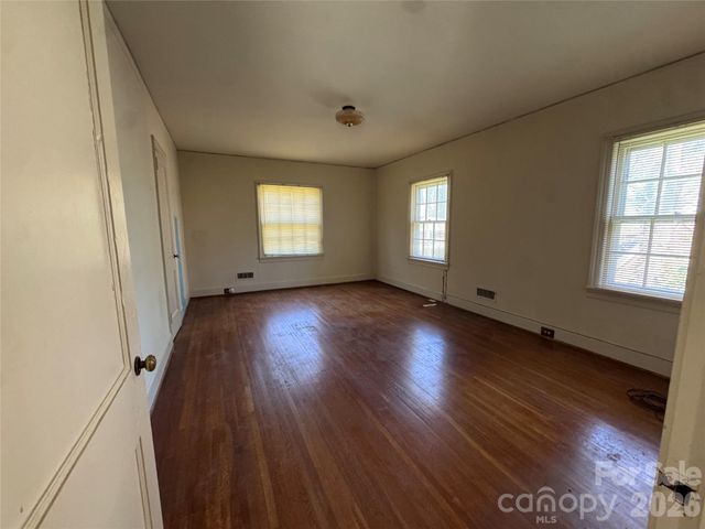 614 Neil Street, Gastonia, NC 28052