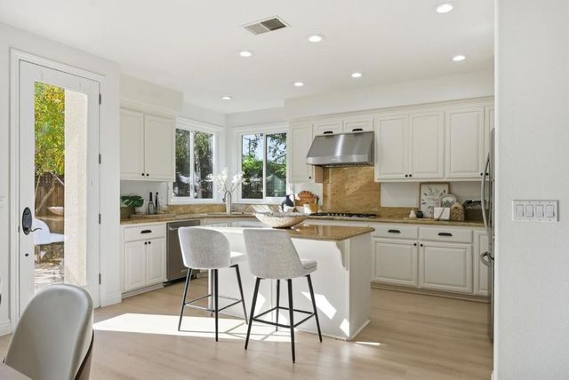 1415 Savona Court, San Jose, CA 95126