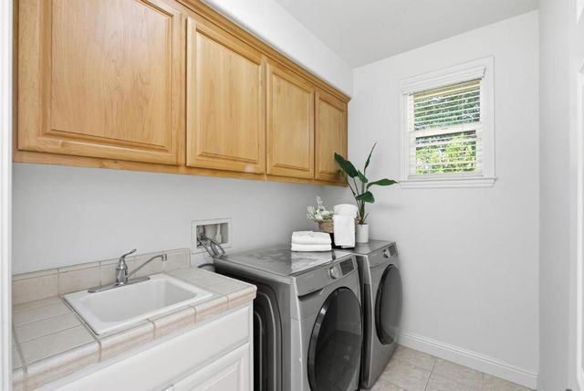 1415 Savona Court, San Jose, CA 95126