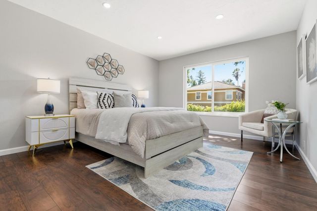 1458 Hudson Street 116, Redwood City, CA 94061