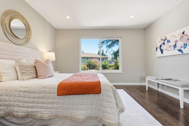 1458 Hudson Street 116, Redwood City, CA 94061