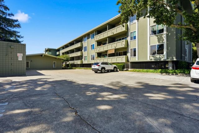 1458 Hudson Street 116, Redwood City, CA 94061