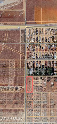 Cor 121 E V14 Street, Pearblossom, CA 93553