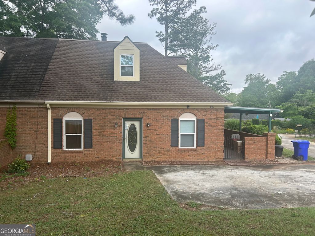 892 Little Bear Cove NE, Conyers, GA 30012 — exterior