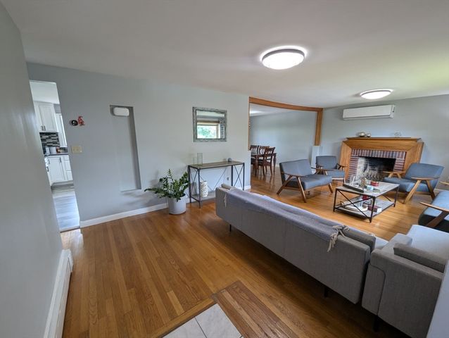 215 Salem St SF, Revere, MA 02151