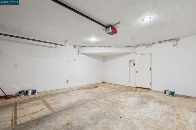 1 Heritage Oaks Rd, Pleasant Hill, CA 94523
