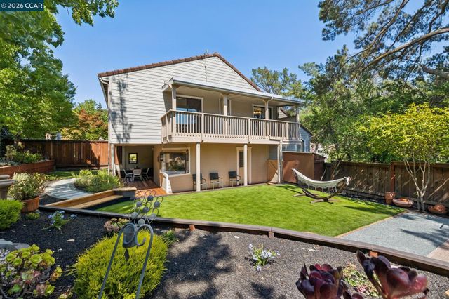 1 Heritage Oaks Rd, Pleasant Hill, CA 94523
