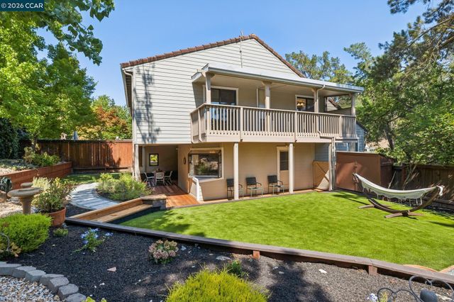 1 Heritage Oaks Rd, Pleasant Hill, CA 94523
