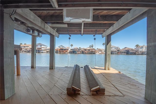 15274 CARTAGENA Ct, Corpus Christi, TX 78418