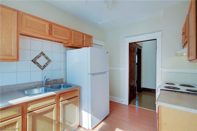 3316 W 97th Street, Cleveland, OH 44102