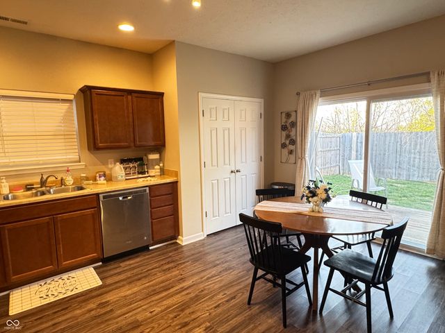 914 Baden Manor Drive, Indianapolis, IN 46217