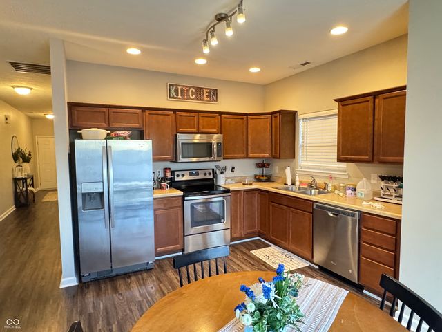 914 Baden Manor Drive, Indianapolis, IN 46217